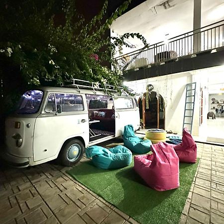 D'Flora Homestay Labuan Bajo Eksteriør bilde