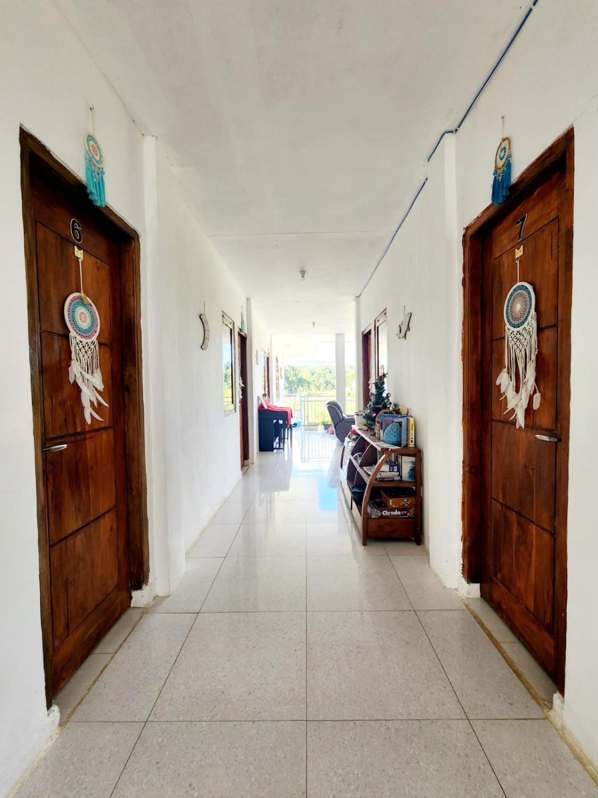 D'Flora Homestay Labuan Bajo Eksteriør bilde