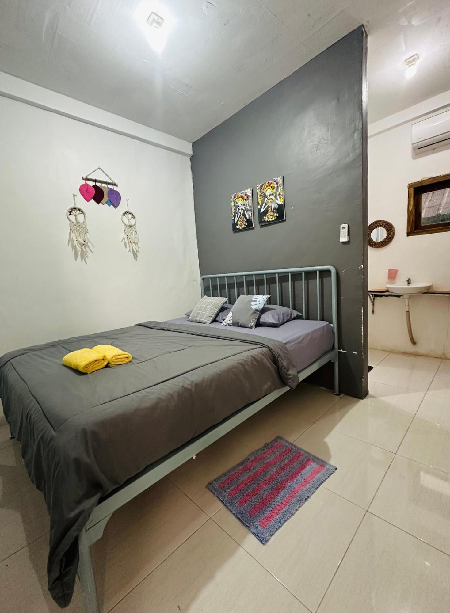 D'Flora Homestay Labuan Bajo Eksteriør bilde