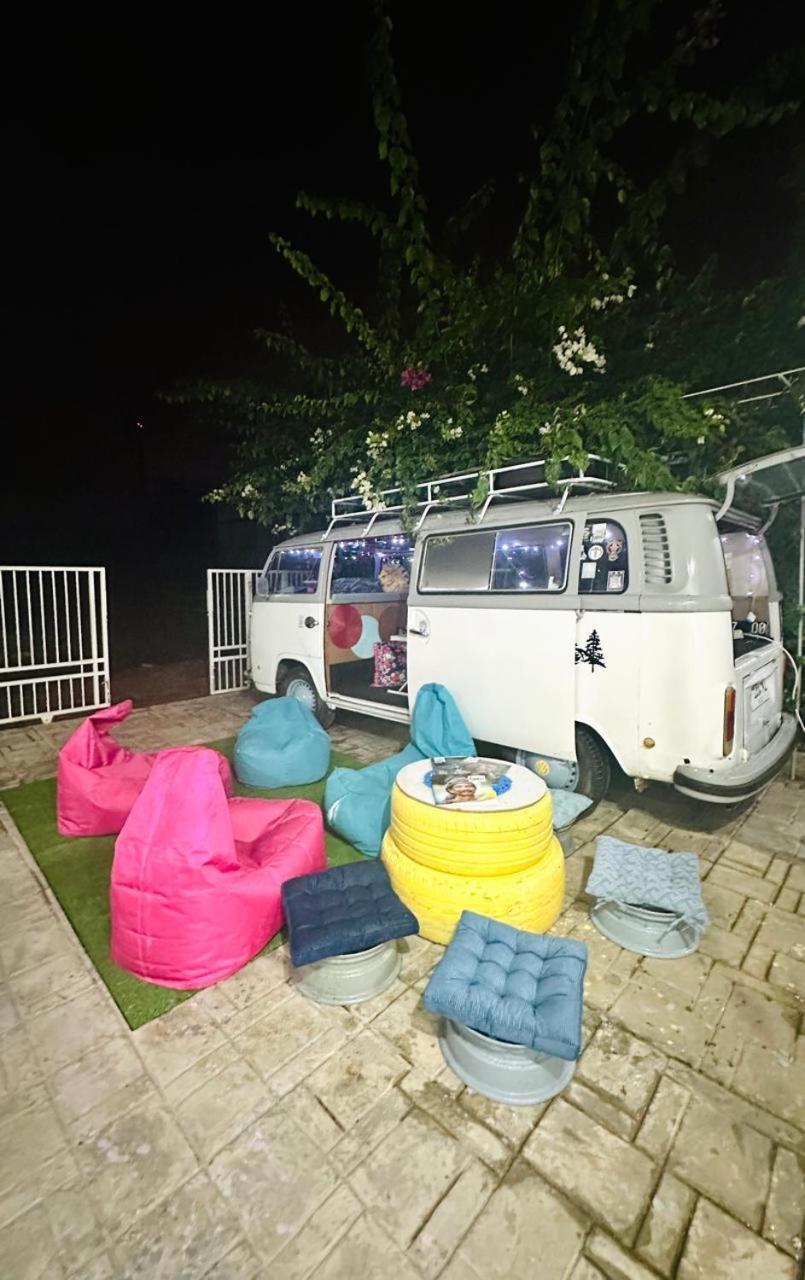 D'Flora Homestay Labuan Bajo Eksteriør bilde