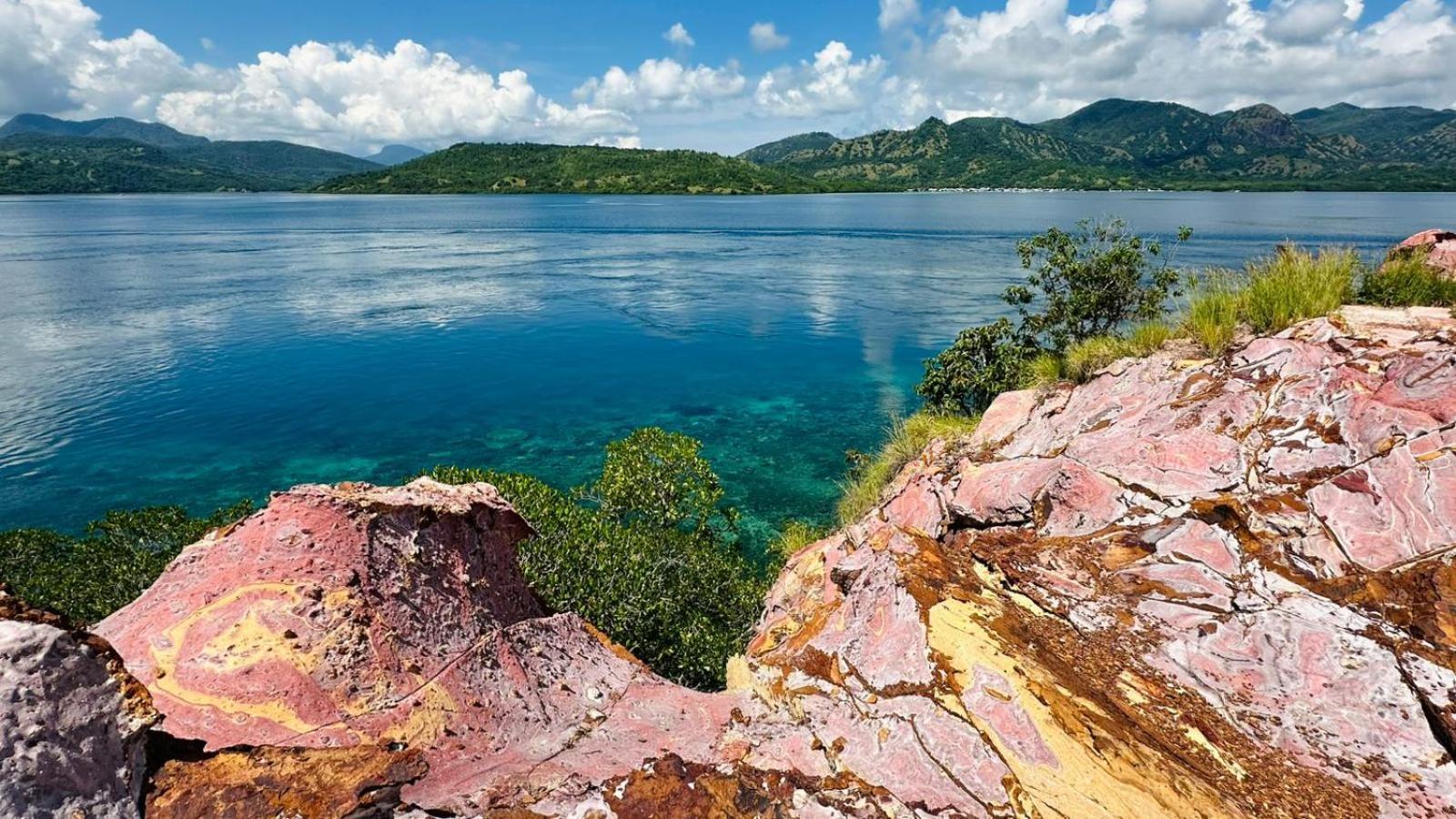 D'Flora Homestay Labuan Bajo Eksteriør bilde